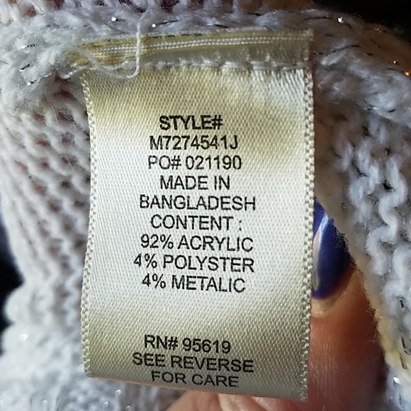 JohnPaulRichard White w/silver Sweater - Picture 6 of 7